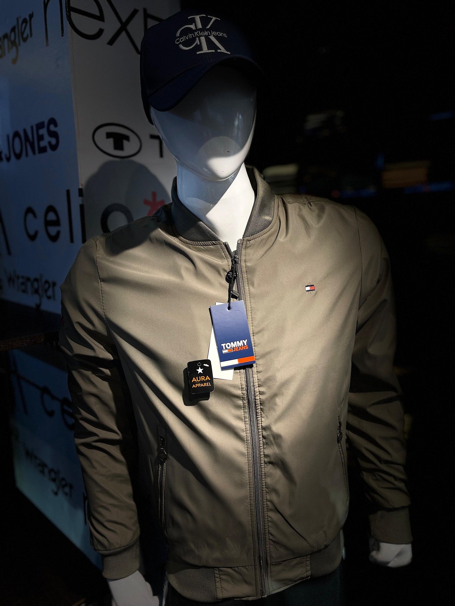 TOMMY LIGHT JACKET